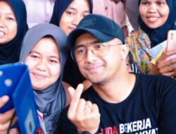 Warga Sangat Antusias Menyambut Kehadiran Hengki Kurniawan